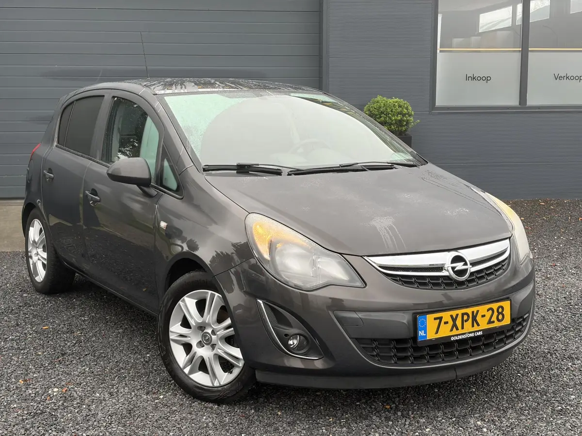 Opel Corsa 1.4-16V BlitZ: foto 2