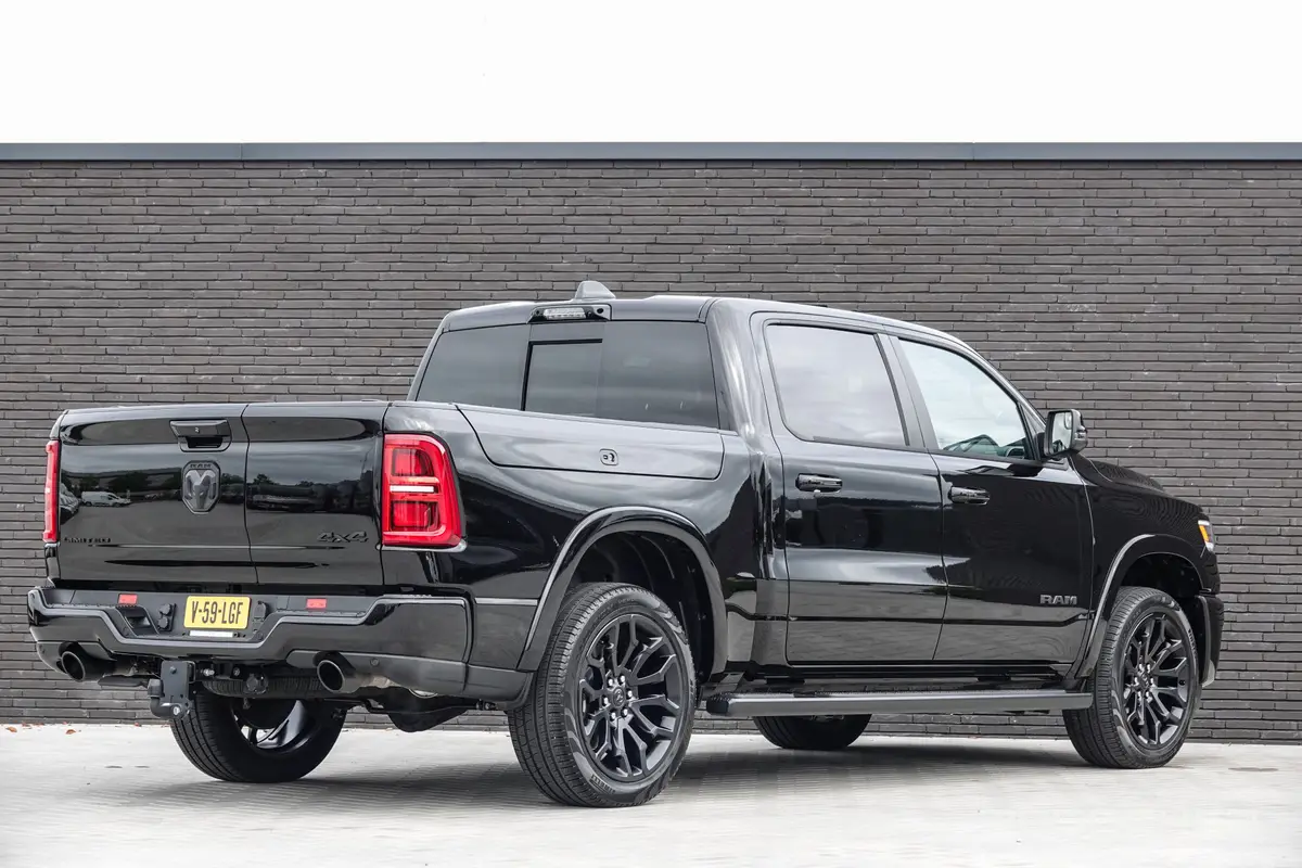 Dodge Ram 1500 3.0L 548Pk Limited Night | H.O. SST | 4x4 Crew Cab | Luchtvering | Panoramadak | Trekhaak | 22'': foto 2