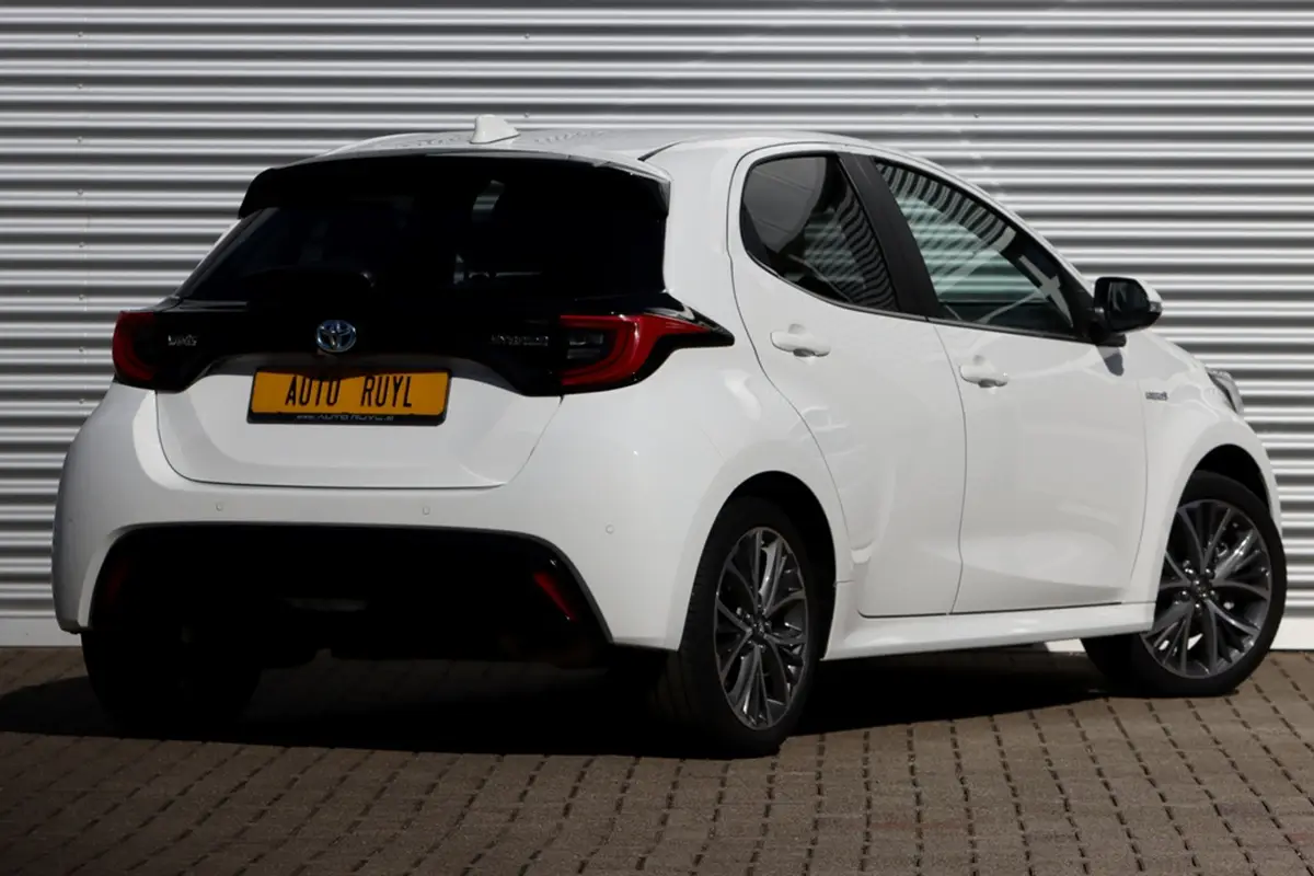 Toyota Yaris 1.5 Hybrid Launch Edition Leer / JBL 16.365 Km!: foto 2