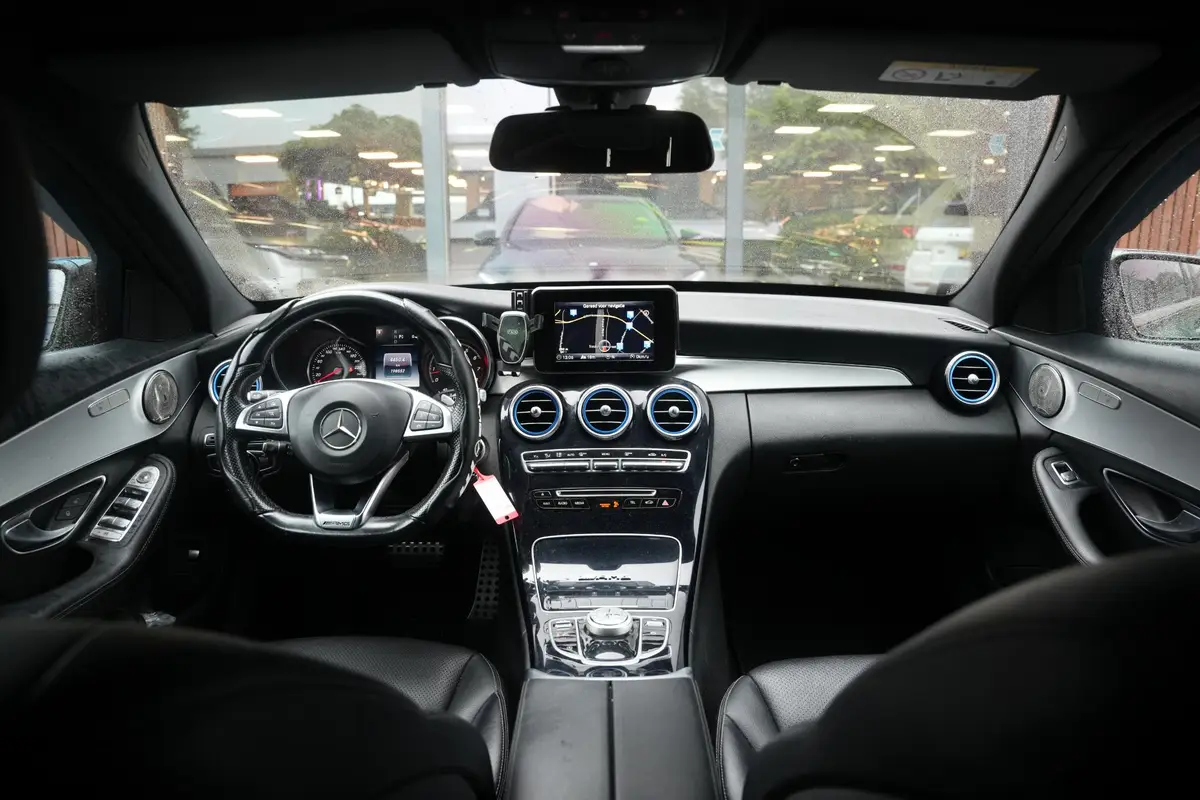 Mercedes-Benz C-Klasse 180 AMG Sport Edition: foto 2