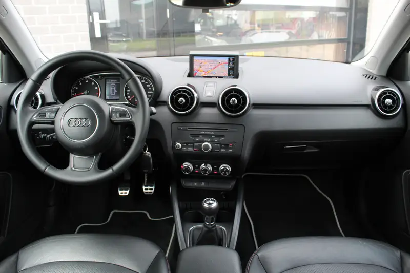 Audi A1 Sportback 1.2 TFSI Admired 2013 leasen bij DreamLease: foto 2