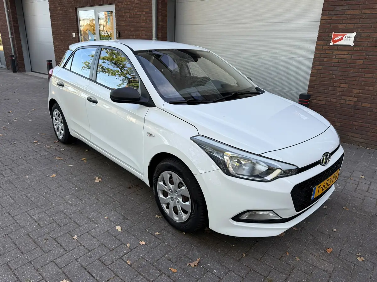 Hyundai i20 1.2 LP i-Drive|NIEUWE APK|NETTE AUTO: foto 2