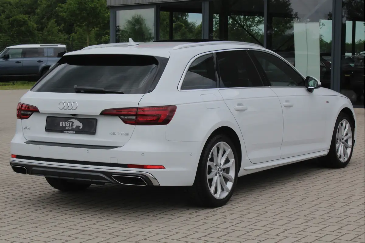 Audi A4 Avant 45 TFSI 245pk S-Line Edition: foto 2