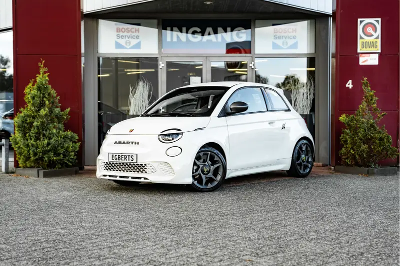 Fiat 500 Abarth 42 kWh 2024 leasen bij DreamLease: foto 1