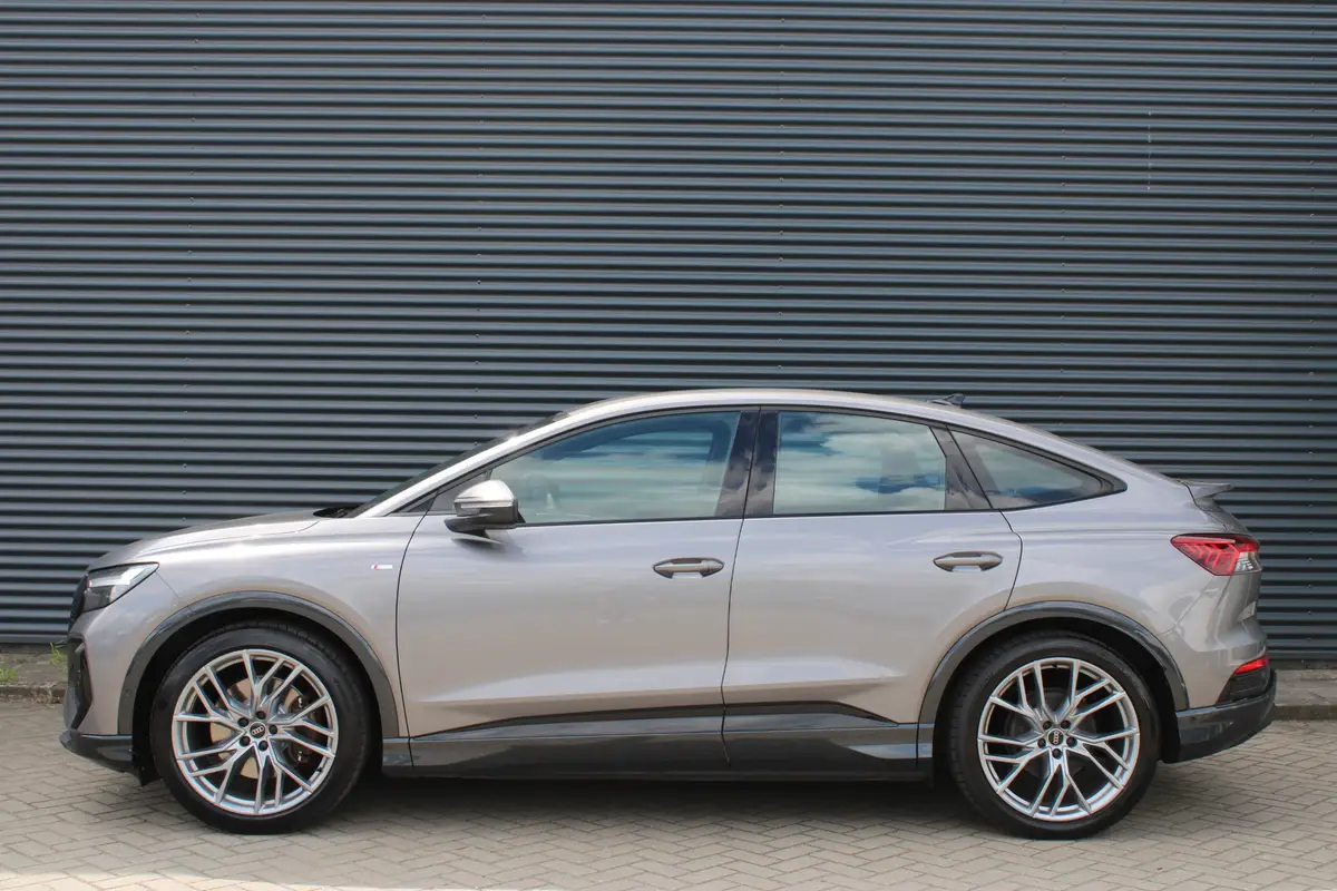 Audi Q4 Sportback e-tron 40 S edition 77 kWh S-Line Warmtepomp 21-Inch Camera Stoelverwarming: foto 2