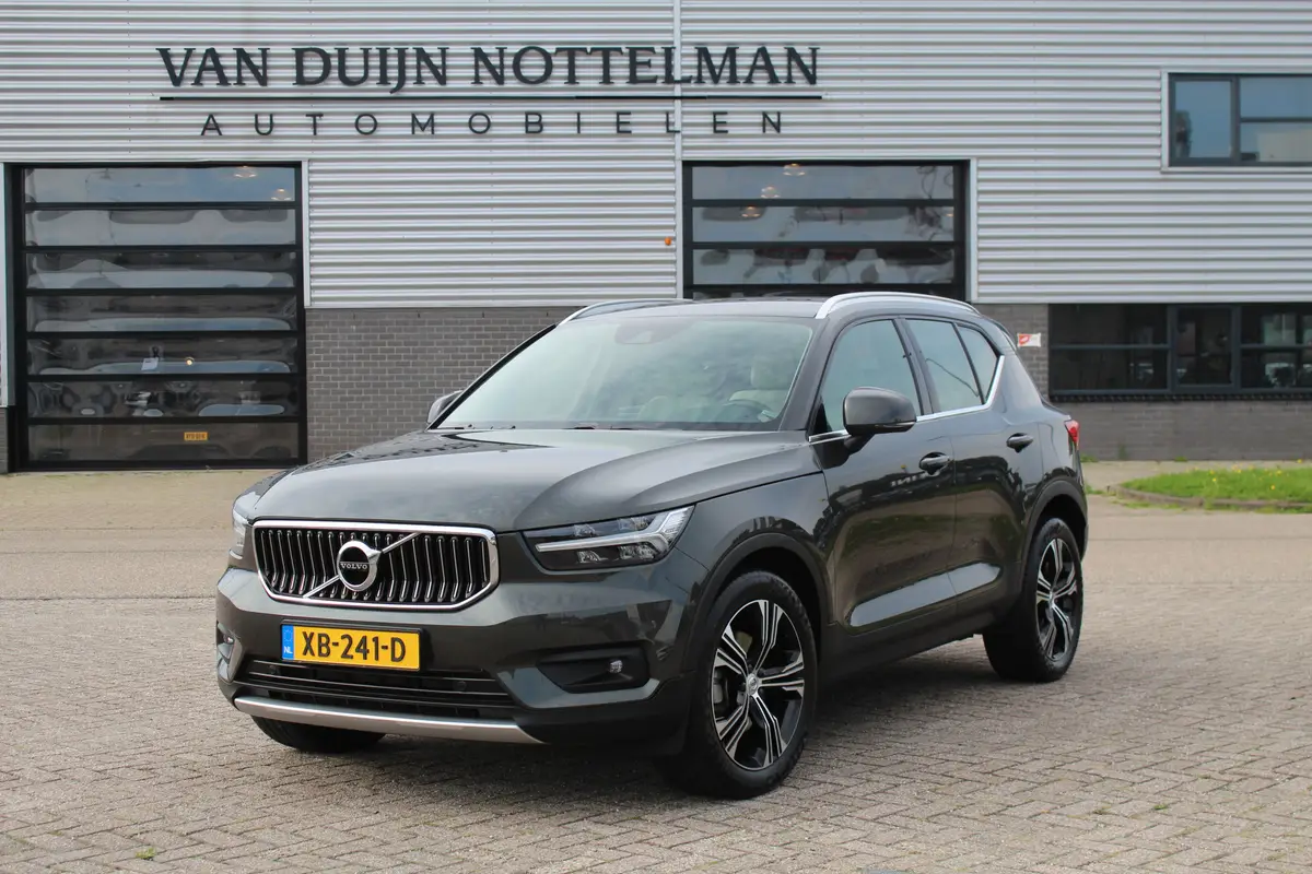 Volvo XC40 2.0 T5 AWD Inscription: foto 1