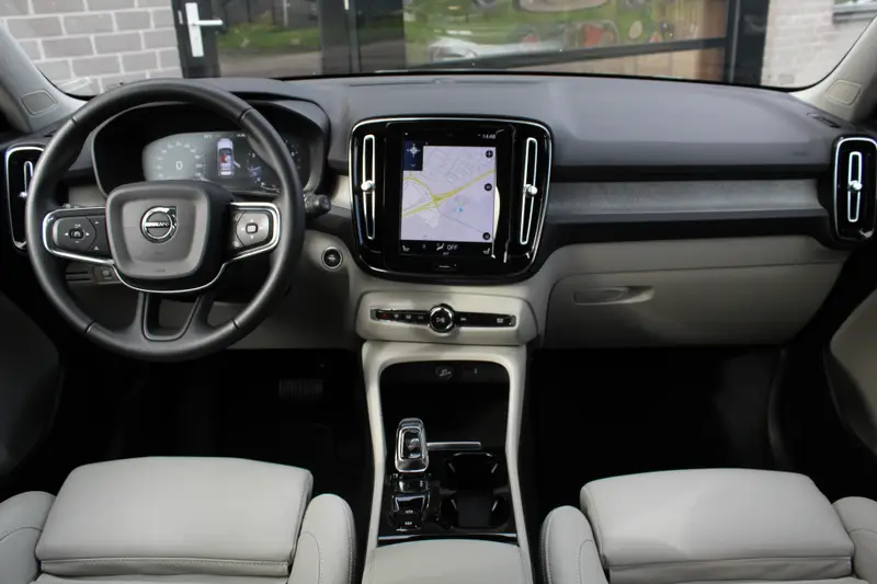 Volvo XC40 2.0 T5 AWD Inscription 2018 leasen bij DreamLease: foto 2