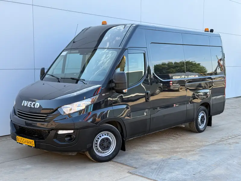 Iveco Daily Daily 35S14 2.3 2018 leasen bij DreamLease: foto 1