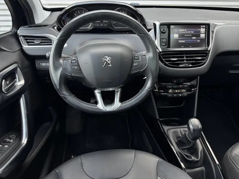 Peugeot 2008 1.2 PureTech Allure 2016 leasen bij DreamLease: foto 2
