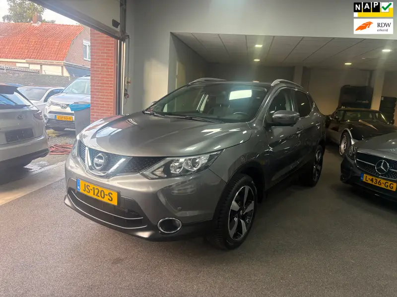 Nissan QASHQAI 1.2 N-Connecta | Panoramadak | Trekhaak | A.Camera + rondomzicht camera | 2016 leasen bij DreamLease: foto 1