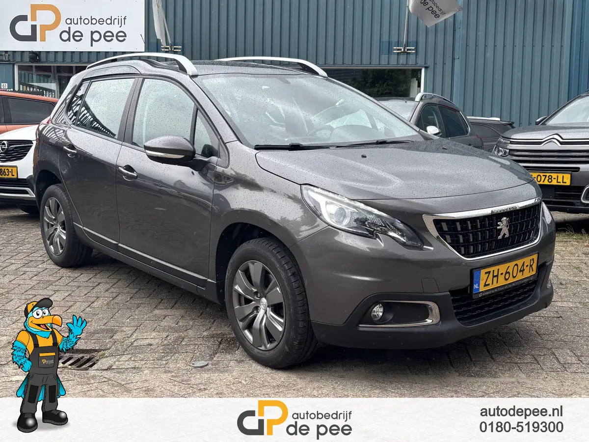 Peugeot 2008 1.2 PureTech Blue Lion: foto 1
