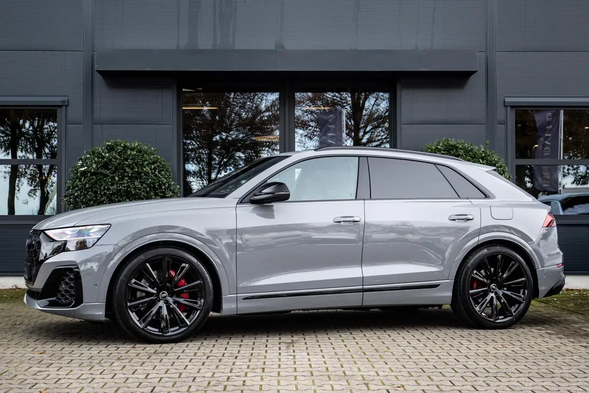 Audi Q8 60 TFSI e: foto 2
