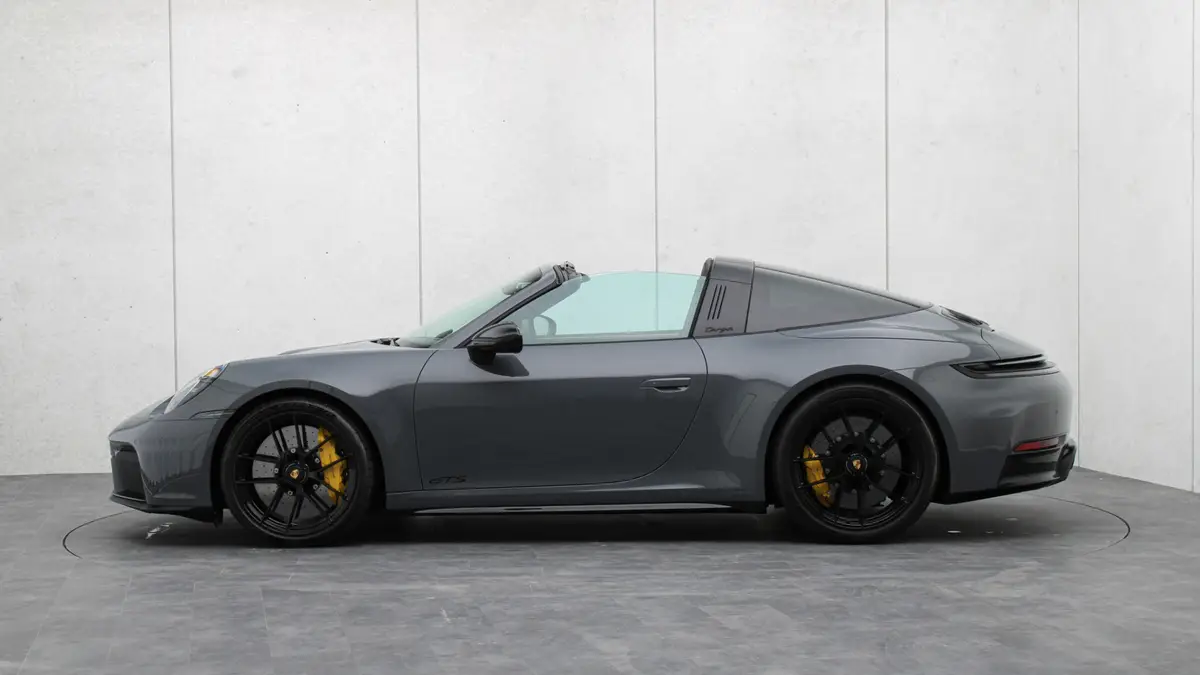 Porsche 911 992.2 Targa 4 GTS: foto 2