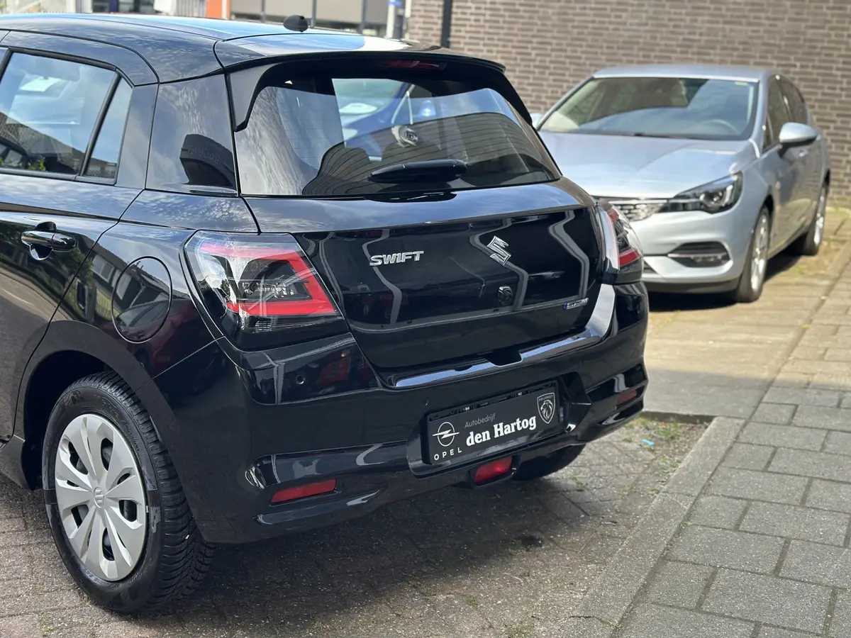 Suzuki Swift 1.2 Comfort Smart Hybrid: foto 37