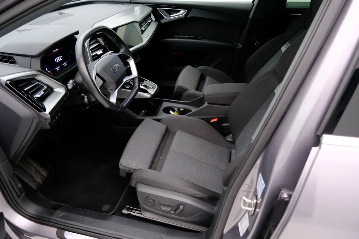 Audi Q4 e-tron 40 Launch edition Advanced Plus 77 kWh Aut. Adap.Cruise|CarPlay|Sportstoelen|LMV|Cam: foto 2
