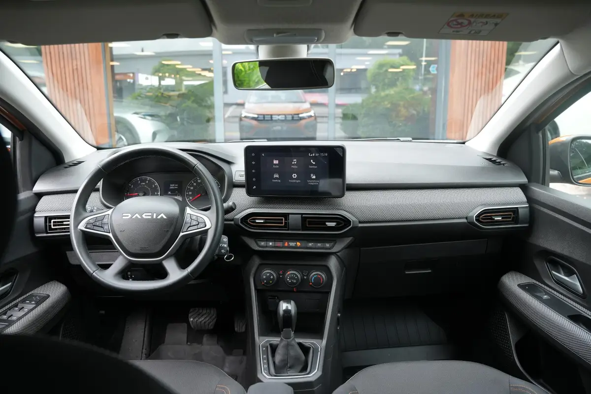 Dacia Sandero 1.0 TCe 90 Comfort: foto 2