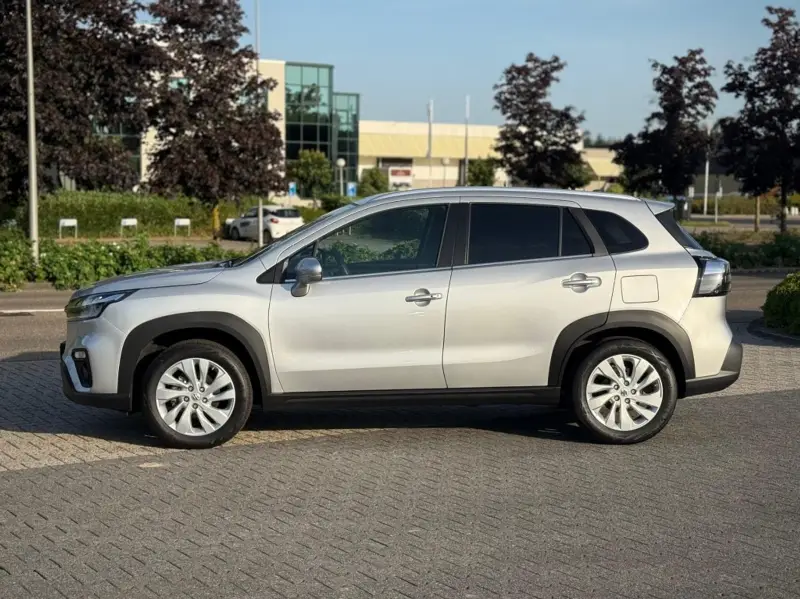 Suzuki S-Cross 1.4 BOOSTERJET SELECT CARPLAY NAVI ADD. CRUISE 2025 leasen bij DreamLease: foto 2