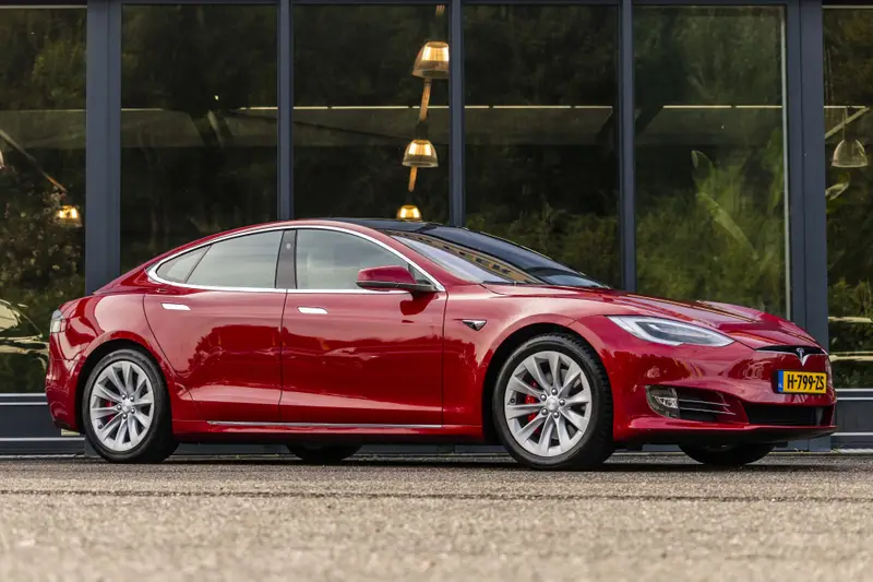 Tesla Model S Performance Ludicrous 612pk 1e Eigenaar SOH 88% 2020 leasen bij DreamLease: foto 1