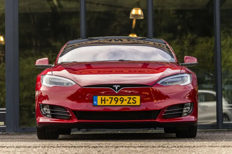 Tesla Model S Performance Ludicrous 612pk 1e Eigenaar SOH 88% 2020 leasen bij DreamLease: foto 2
