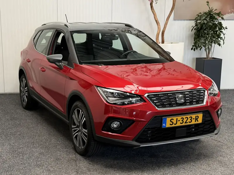 SEAT Arona 1.0 TSI XCELLENCE LAUNCH EDITION 2018 leasen bij DreamLease: foto 2