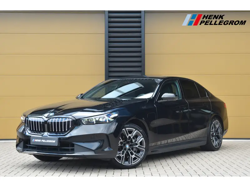 BMW 5 Serie 550e xDrive 2024 leasen bij DreamLease: foto 1