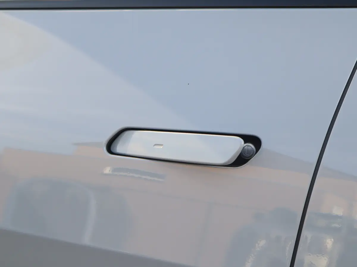 Kia EV6 Plus 84 kWh: foto 35