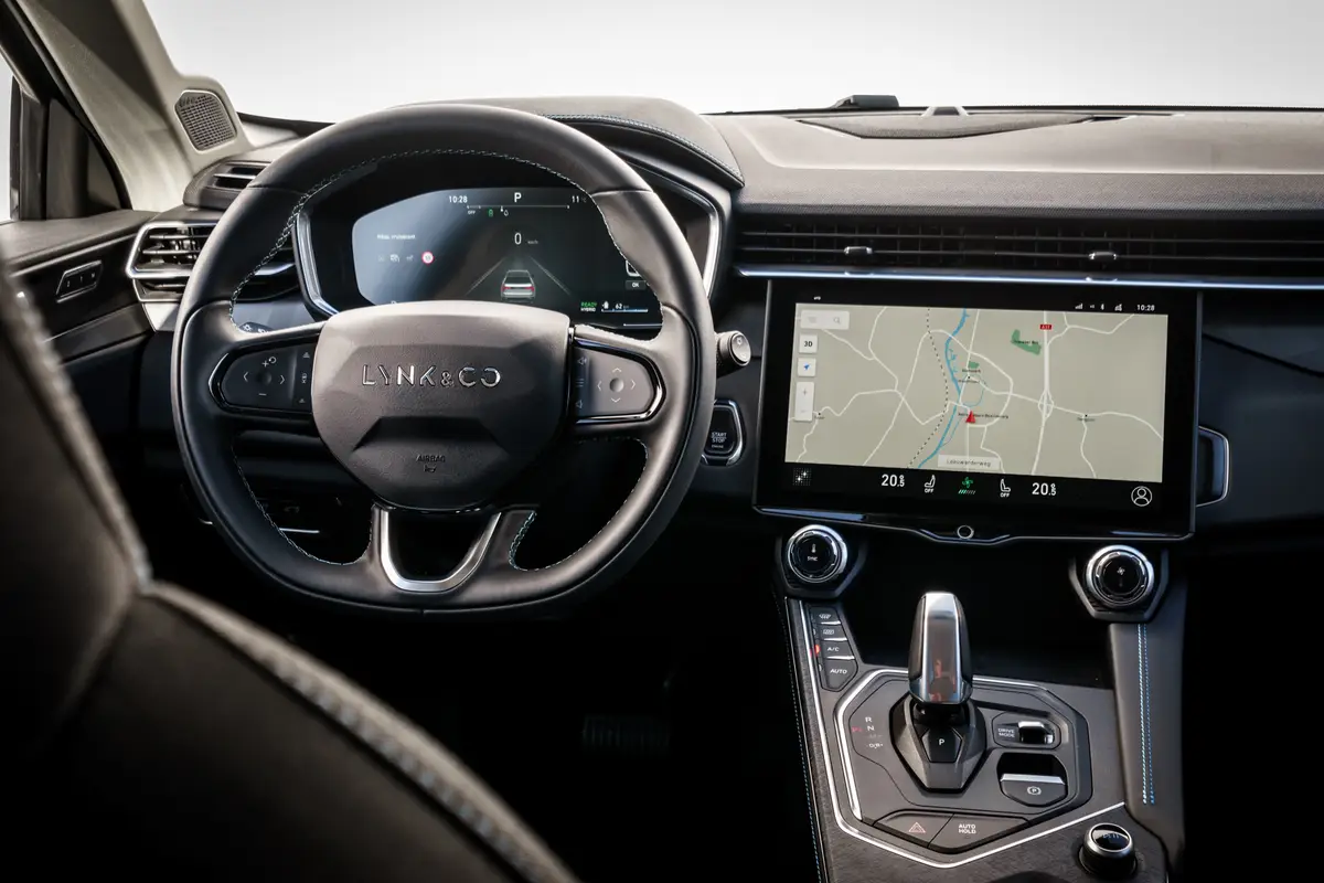 Lynk & Co 01 1.5 Plug-in Hybrid 262 Pk I Black Pack | Panoramadak I 75 km Elektrisch I: foto 2