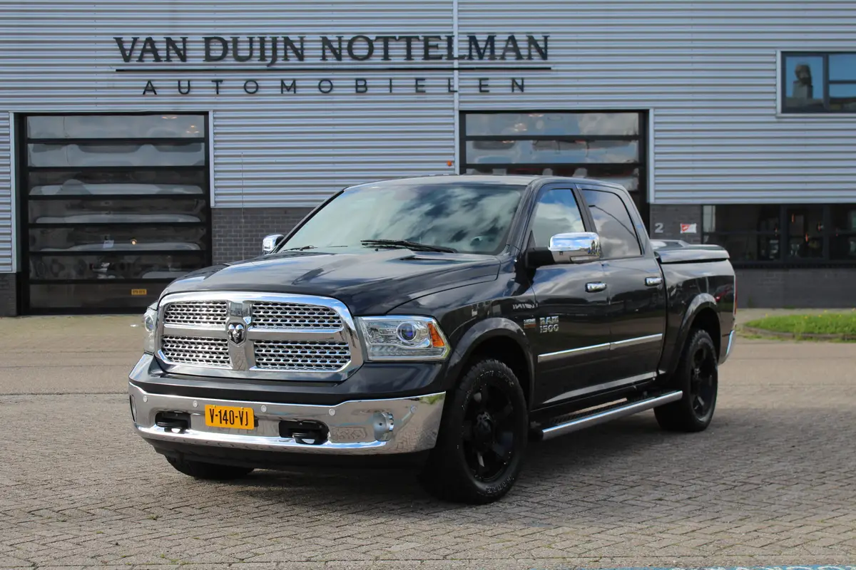 Dodge Ram 1500 5.7 V8 4x4 Crew Cab 5'7 Laramie: foto 1
