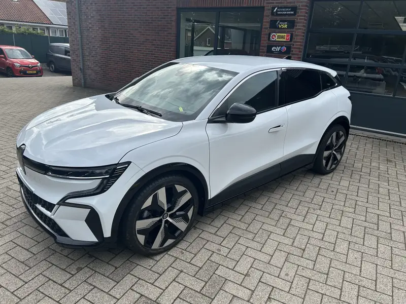 Renault Megane E-Tech EV60 Optimum Charge Techno 2022 leasen bij DreamLease: foto 1