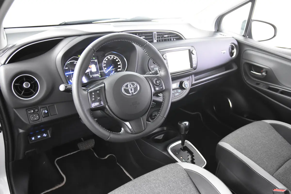 Toyota Yaris 1.5 Hybrid Y20 1.5 VVTi *1ste Eigenaar*Navigatie*Camera*: foto 2
