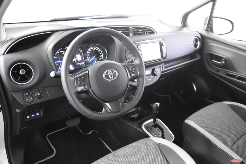 Toyota Yaris 1.5 Hybrid Y20 1.5 VVTi *1ste Eigenaar*Navigatie*Camera* 2020 leasen bij DreamLease: foto 2