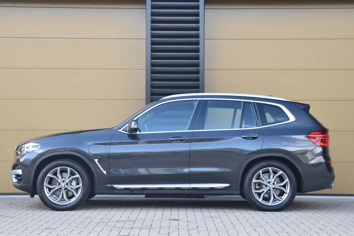BMW X3 xDrive30e eDrive Edition: foto 2