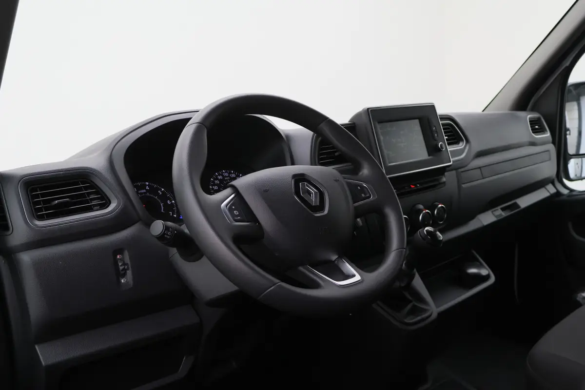 Renault Master T35 2.3 dCi 180 L2H2: foto 2