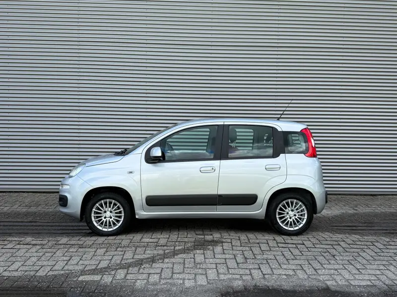 Fiat Panda 0.9 TwinAir Turbo Edizione Cool | 5 Deurs | Aiirco | APK 03-2027 | Alu velgen 2016 leasen bij DreamLease: foto 2