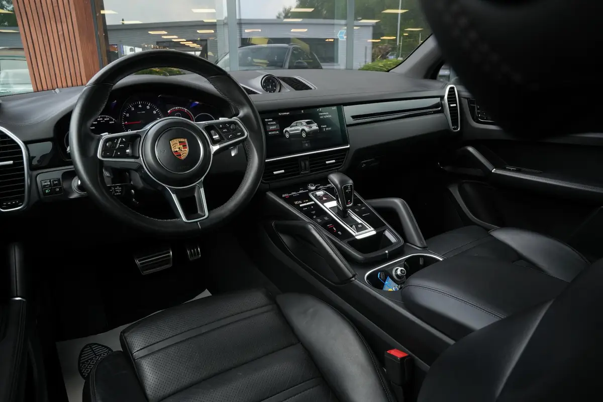 Porsche Cayenne 2.9 S: foto 2