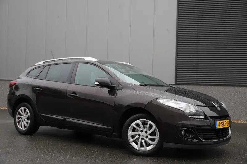 Renault Mégane Estate 1.5 dCi Bose 110pk/Panoramadak/Camera/Half-Leder/cruise 2013 leasen bij DreamLease: foto 1