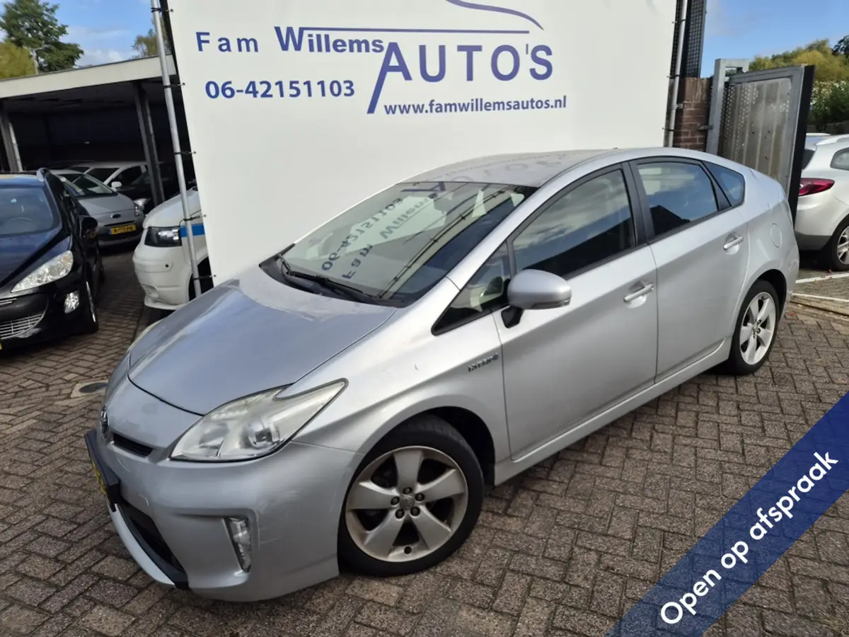 Toyota Prius 1.8 Business hud Navi Camera: foto 1