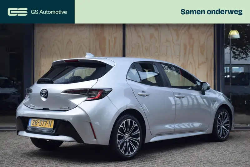 Toyota Corolla 1.8 Hybrid First Edition |NAVI|ADAPT CRUISE|CAMERA 2019 leasen bij DreamLease: foto 2