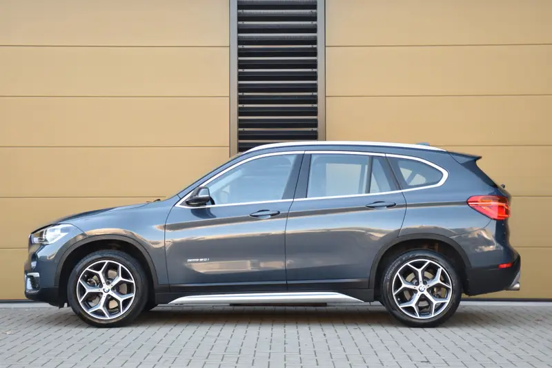 BMW X1 sDrive20i Centennial High Executive 2016 leasen bij DreamLease: foto 2