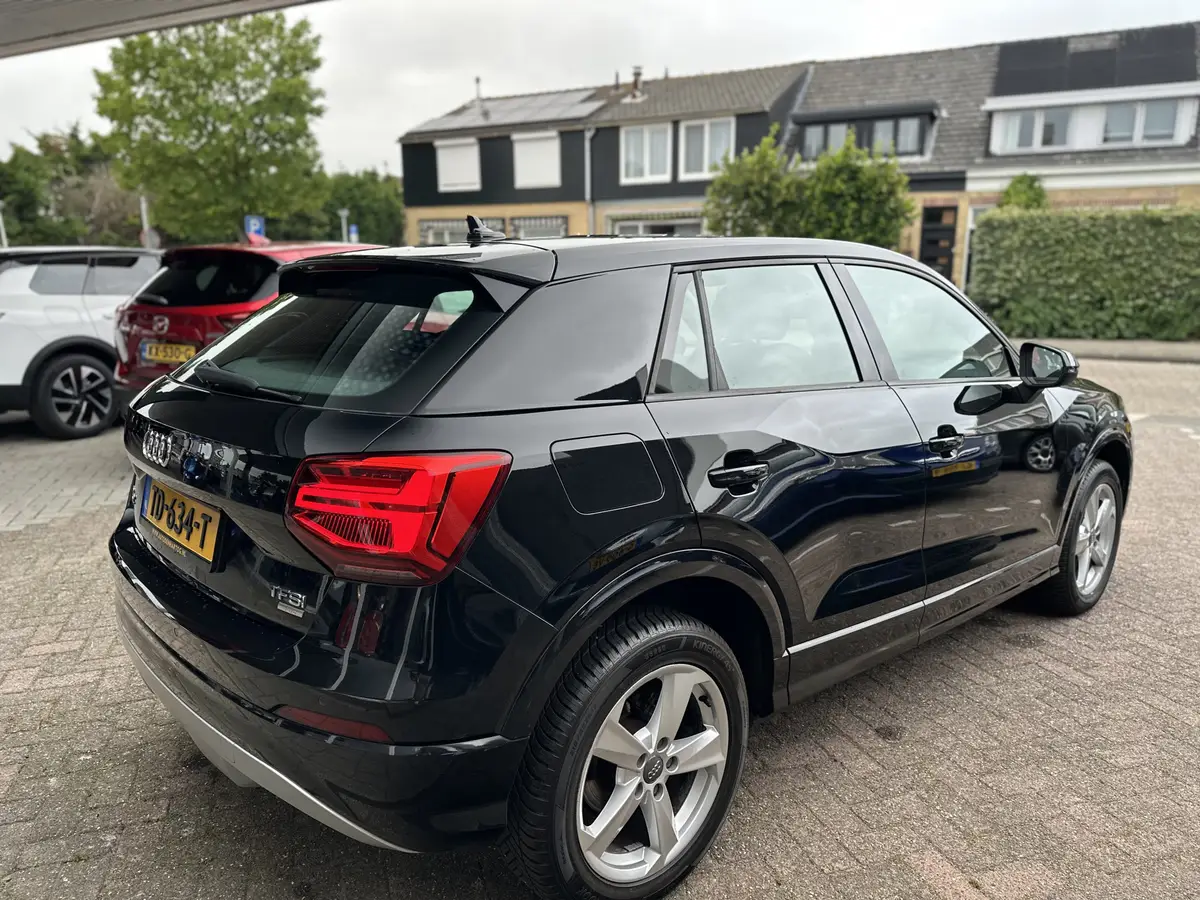 Audi Q2 1.0 TFSI Sport Pro Line S: foto 2