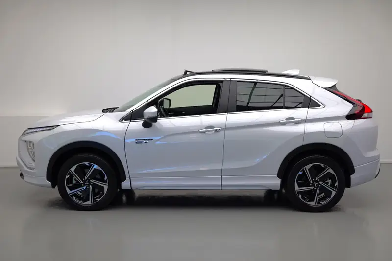 Mitsubishi Eclipse Cross 2.4 PHEV Instyle 2021 leasen bij DreamLease: foto 2