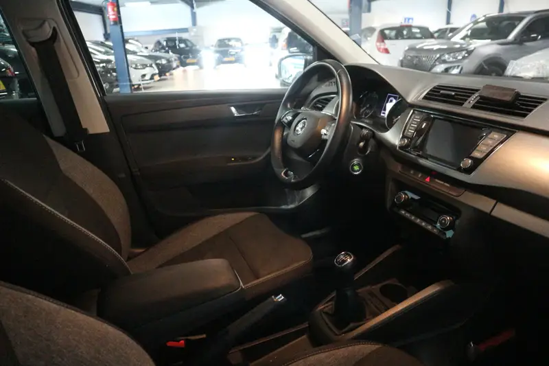 Škoda Fabia Combi 1.0 TSI NIEUW MODEL / NAP / TOP DEAL ! ! ! 2020 leasen bij DreamLease: foto 2
