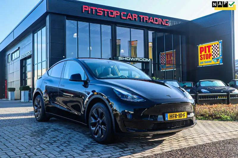 Tesla Model Y Long Range RWD 75 kWh, 351pk, BTW, Autopilot! 2025 leasen bij DreamLease: foto 1