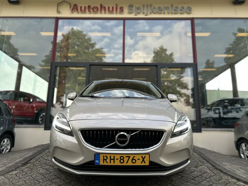 Volvo V40 1.5 T2 Nordic+ 2017 leasen bij DreamLease: foto 2
