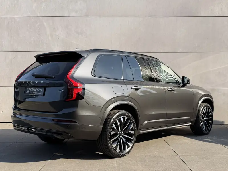 Volvo XC90 2.0 T8 Plug-in hybrid AWD Ultra Dark 2026 leasen bij DreamLease: foto 2