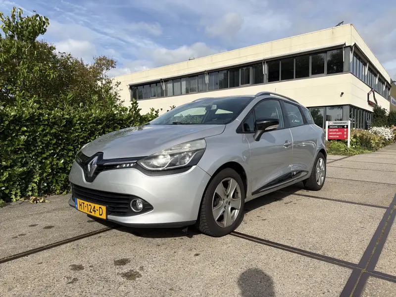 Renault Clio Estate 1.5 dCi ECO Dynamique 2015 leasen bij DreamLease: foto 1