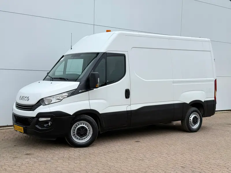 Iveco Daily Daily 35S14 2.3 2019 leasen bij DreamLease: foto 1