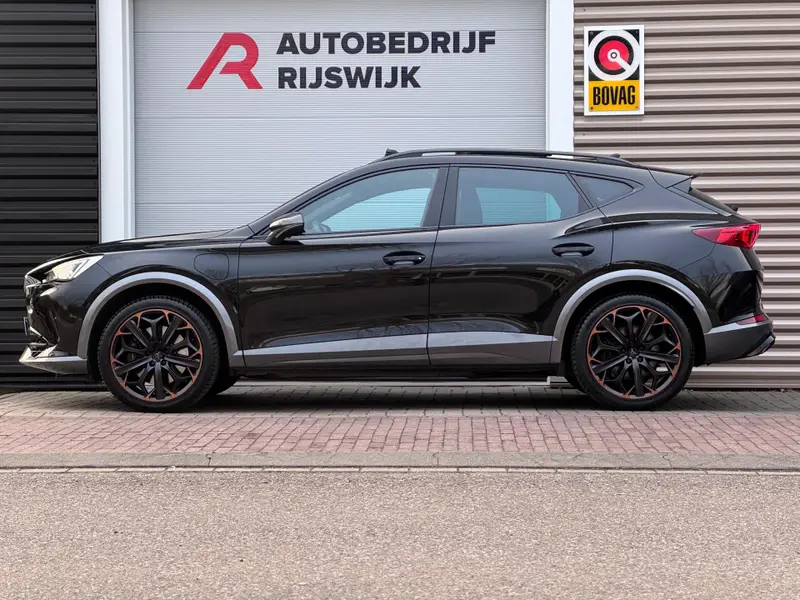 CUPRA Formentor 1.4 e-Hybrid VZ Performance Pano/Memory/360 2024 leasen bij DreamLease: foto 2