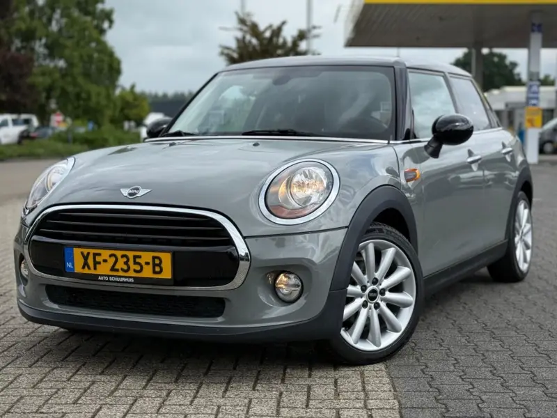 MINI Cooper 1.5 136PK AUTOMAAT NAVI CRUISE 2017 leasen bij DreamLease: foto 1