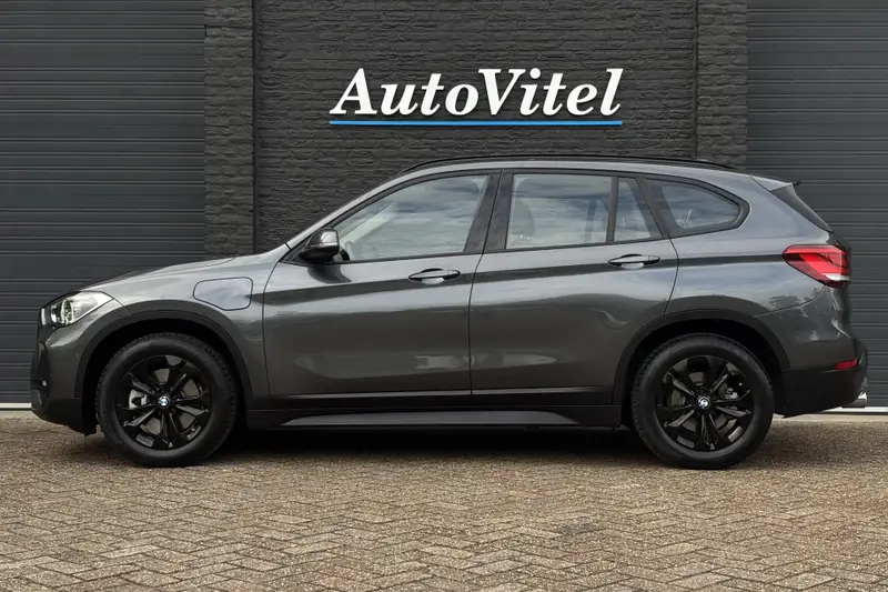 BMW X1 xDrive25e | PDC V+A | Elektrische Klep | Lendensteunen | LED | Carplay | 35X op voorraad 2021 leasen bij DreamLease: foto 2